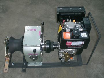 خرید High Speed 3 Ton Diesel Engine Winch / Hoist Capstan Rope Winch online manufacture