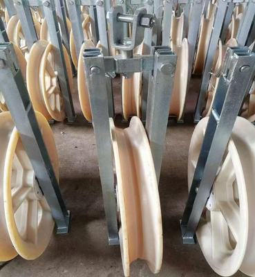 خرید Durable 1040mm Wheel Nylon Stringing Pulley Block with Galvanized Surface for Power Line Construction online manufacture
