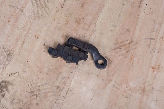 خرید High-Strength Cable Pulling Grip with 12 KN Rated Load for 16-50mm2 Wire Rope Tensioning online manufacture