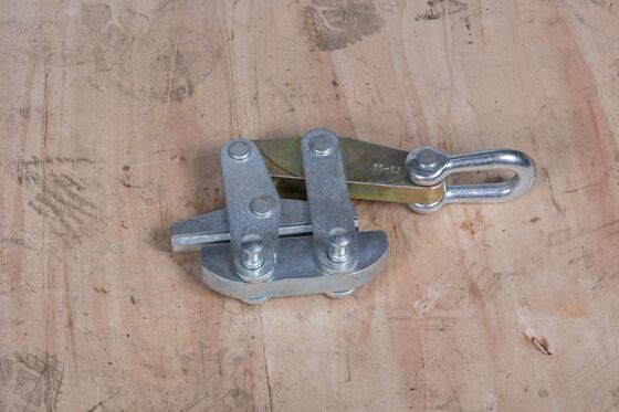 خرید Heavy-Duty Wire Pulling Grip with 50-200 KN Rated Load for Anti-Twist Steel Rope and Cable Tensioning online manufacture