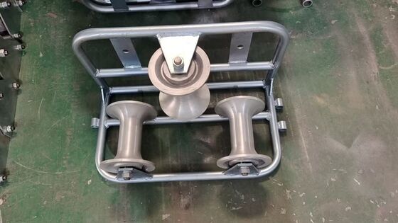 خرید رولر راهنمای کابل سه گوشه ای آلومینیوم گالوانیزه 10kN برای نصب صاف کابل online manufacture