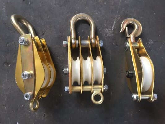 پولی کشنده آلیاژ آلومینیومی با قرقره طناب سیمی با چرخ نایلونی و طراحی بازشونده جانبی برای بلند کردن سنگین